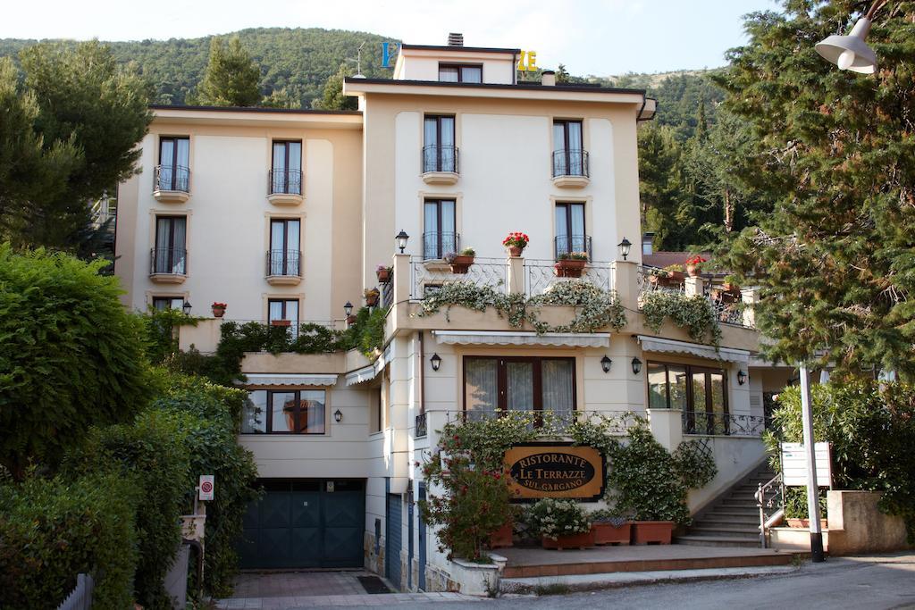 Hotel Ristorante Le Terrazze Sul Gargano 圣乔瓦尼·罗通多 外观 照片